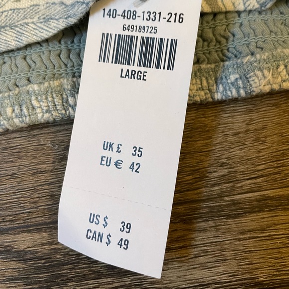 Abercrombie Twist-Front Linen-Blend Cutout Top - Picture 6 of 8